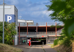 Parkhaus Hauptbahnhof, Einfahrt