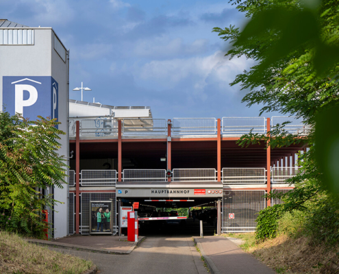 Parkhaus Hauptbahnhof, Einfahrt