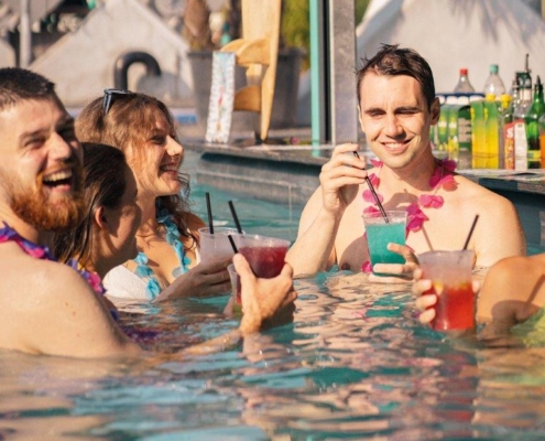 Calypso Poolbar